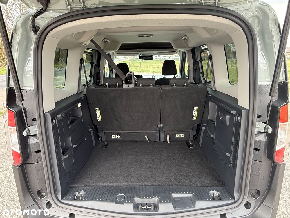 Ford Tourneo Courier - 6