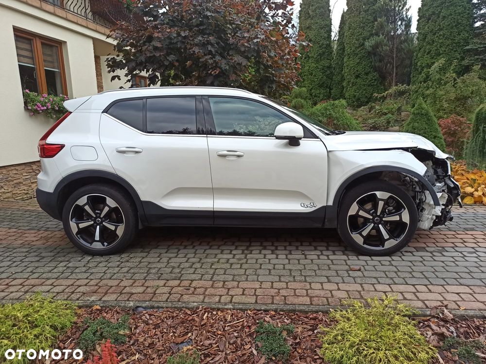 Volvo XC 40 B4 B AWD Geartronic RDesign - 1