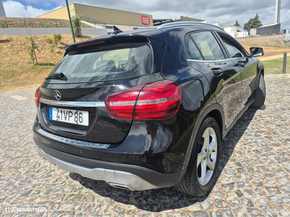 Mercedes-Benz GLA 180 (CDI) d Urban - 14