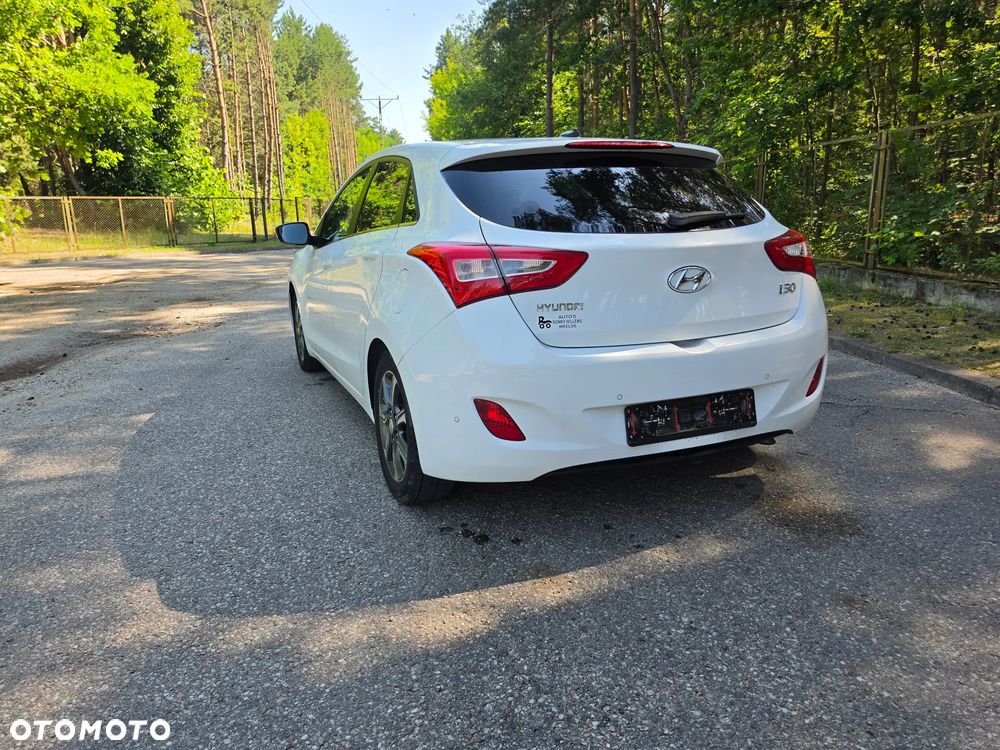 Hyundai i30 1.6 GDI BlueDrive Comfort - 13