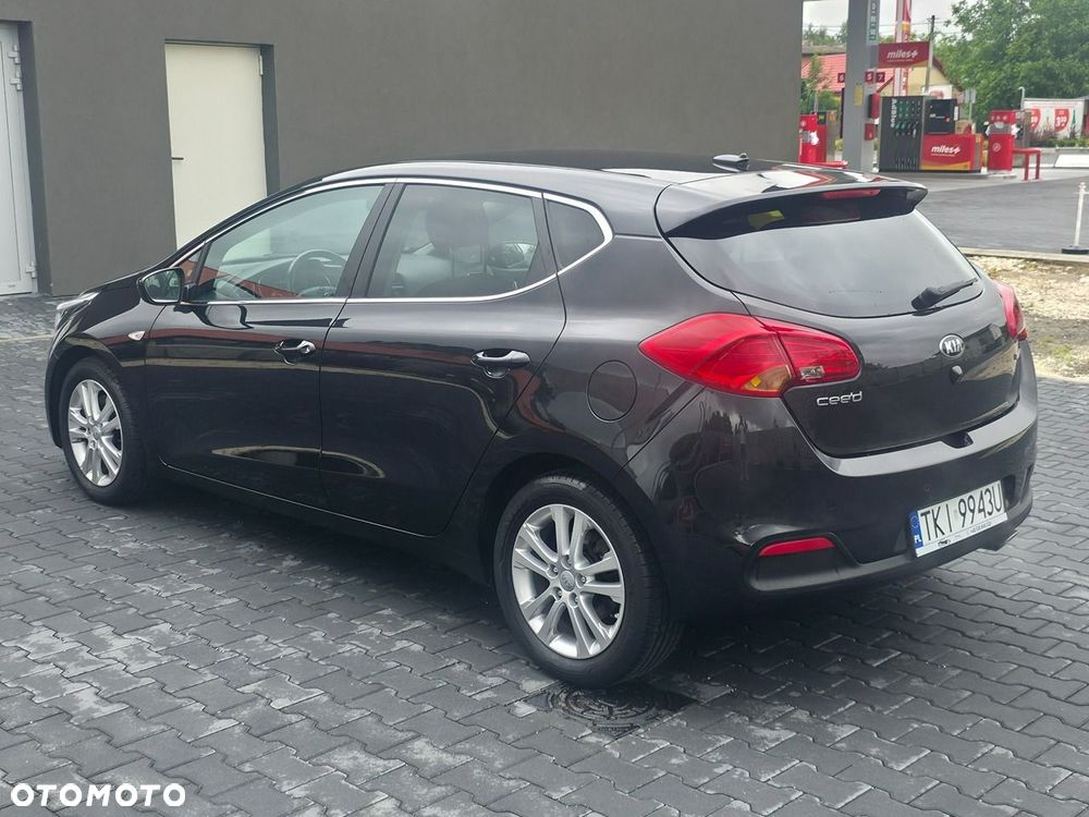 Kia Ceed - 4