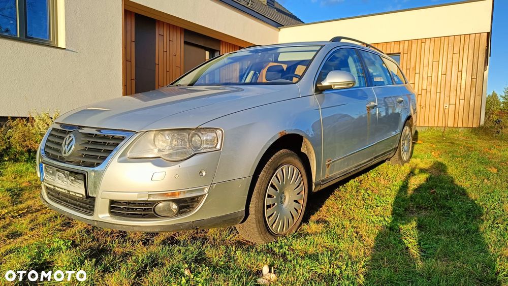Volkswagen Passat - 1