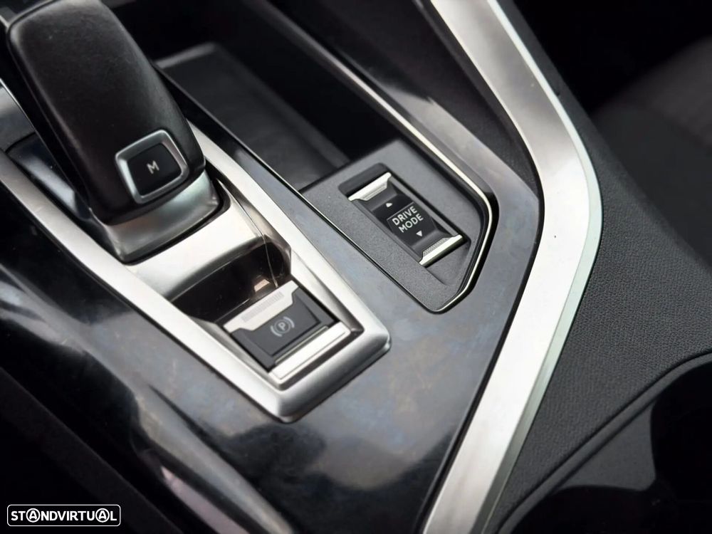 Peugeot 3008 BlueHDi 130 Stop & Start EAT8 Active Pack - 25