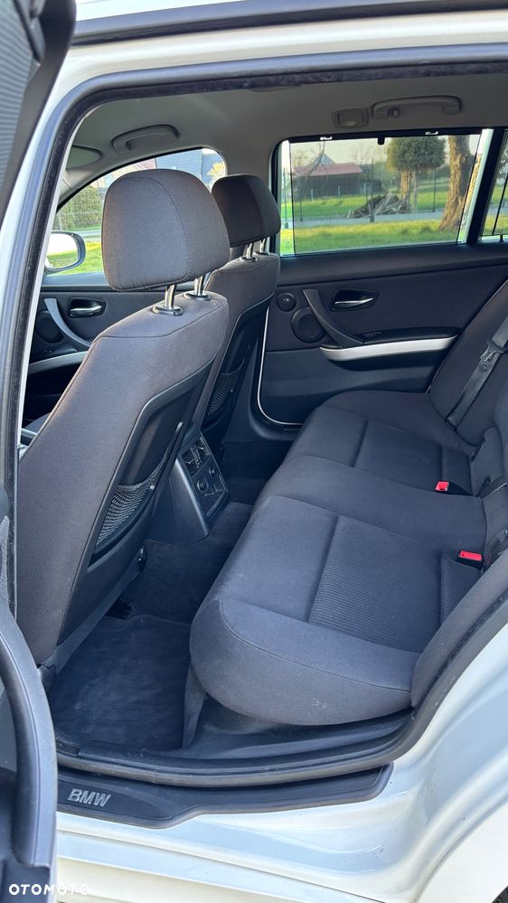 BMW Seria 3 320d DPF - 10
