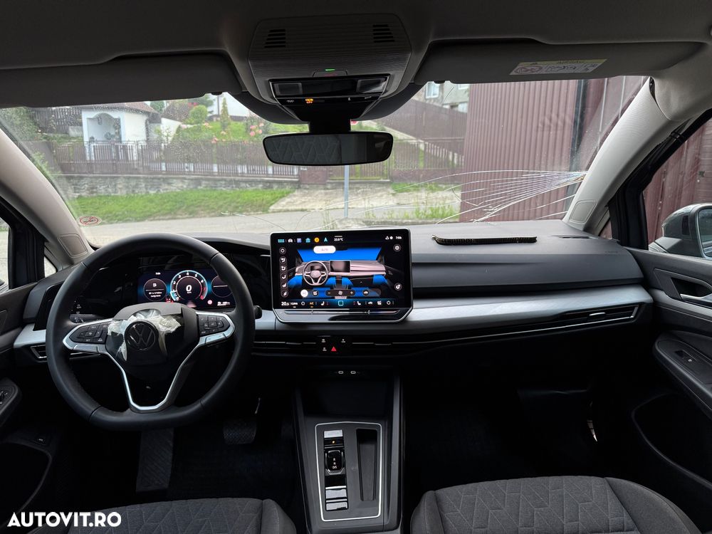 Volkswagen Golf 1.5 eTSI DSG MHEV Advanced - 8