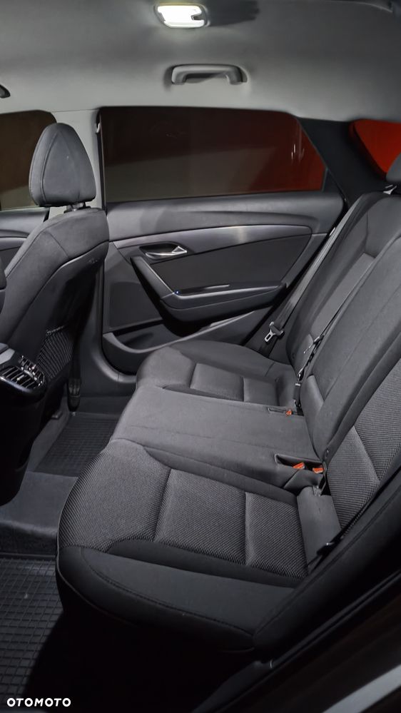 Hyundai i40 1.6 GDI Comfort + - 18
