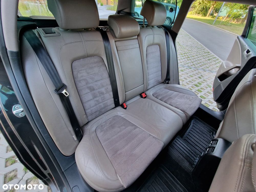 Volkswagen Passat Variant 2.0 TDI DPF DSG Highline - 15