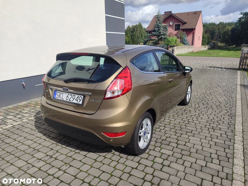 Ford Fiesta 1.0 EcoBoost Start-Stop Titanium - 27