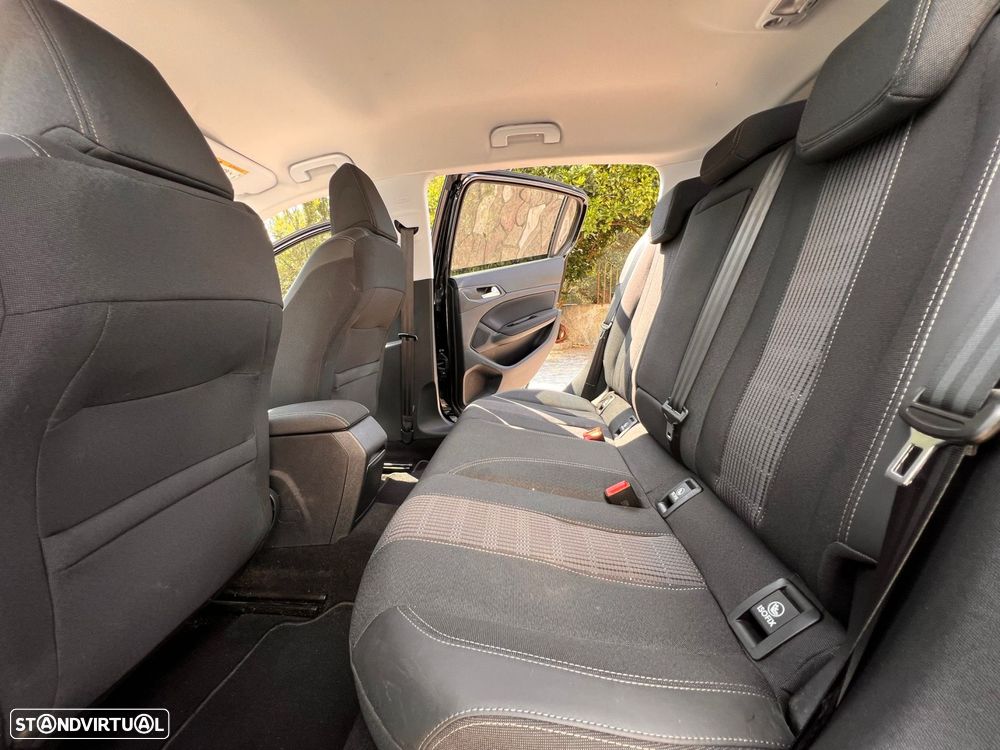 Peugeot 308 1.2 PureTech Allure - 51