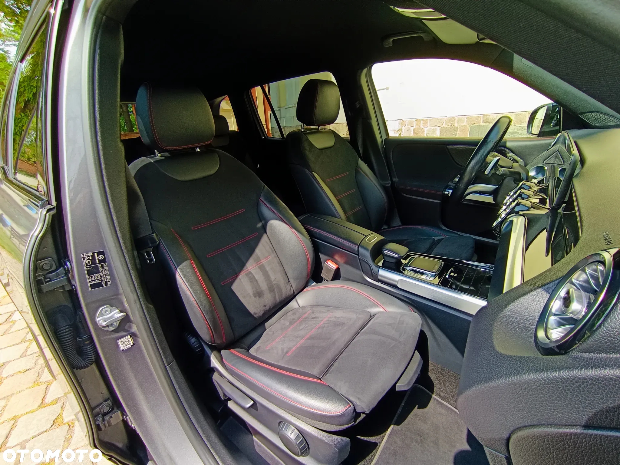 Mercedes-Benz GLB 200 AMG Line 7G-DCT - 12