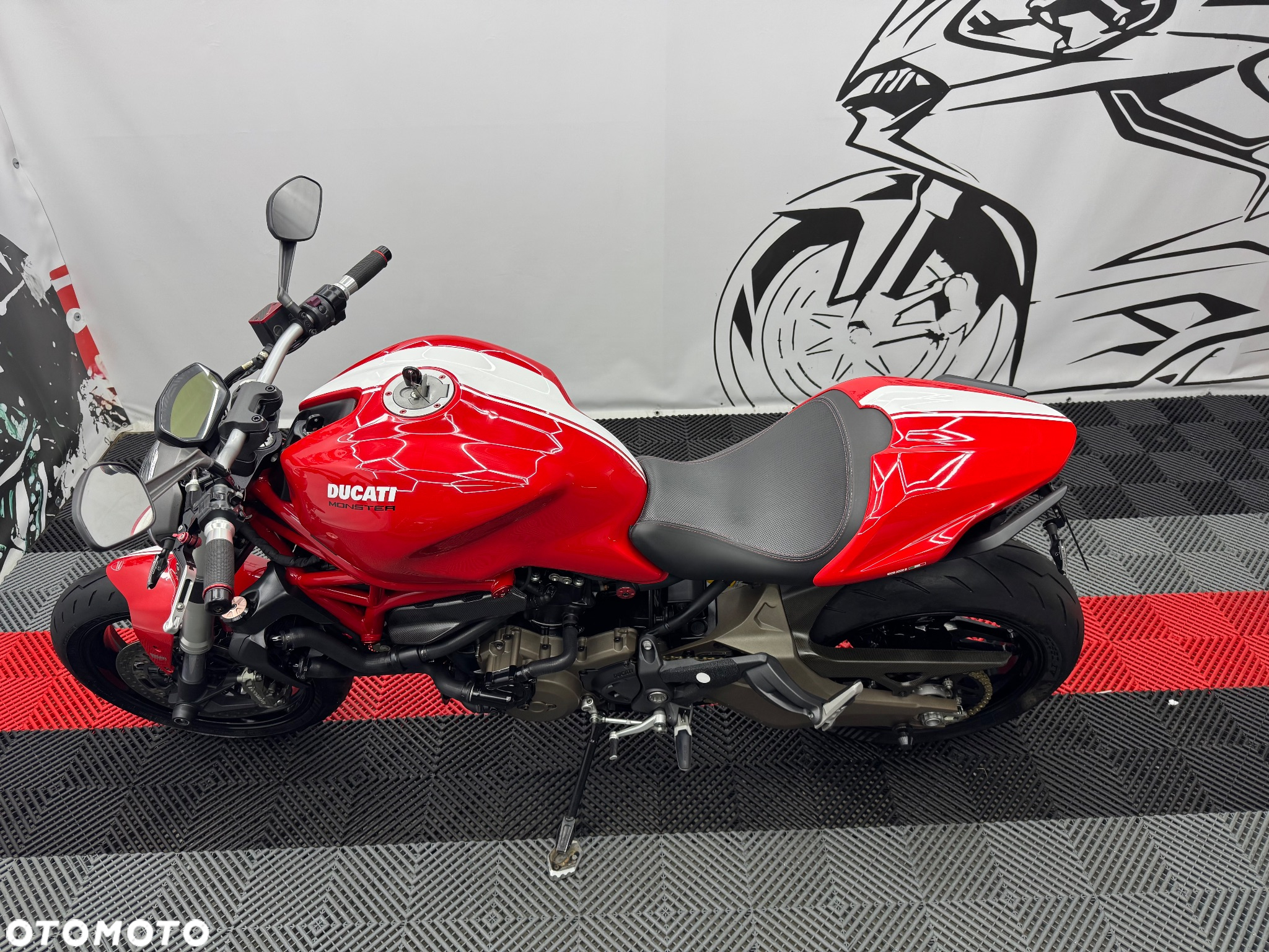Ducati Monster - 7