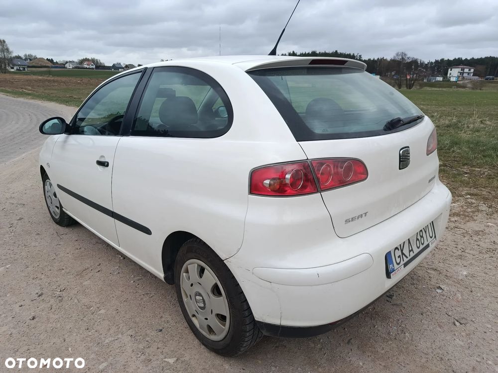 Seat Ibiza 1.4 16V Reference - 7