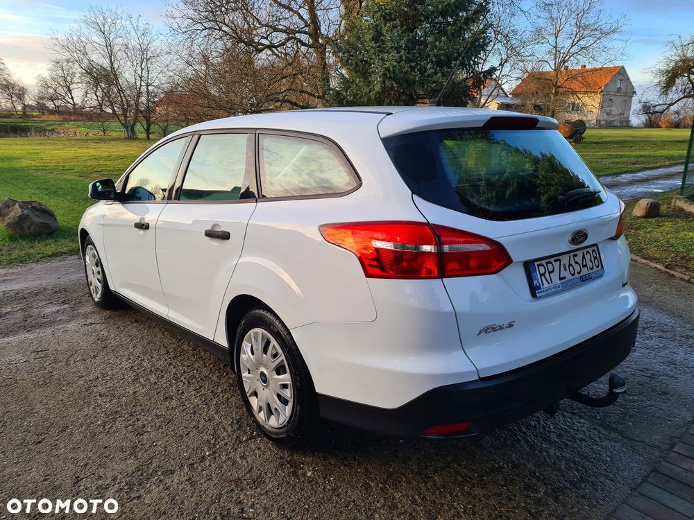 Ford Focus - 8