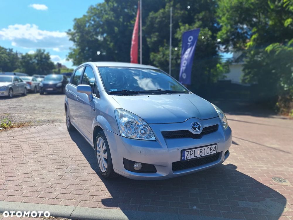 Toyota Corolla Verso - 5