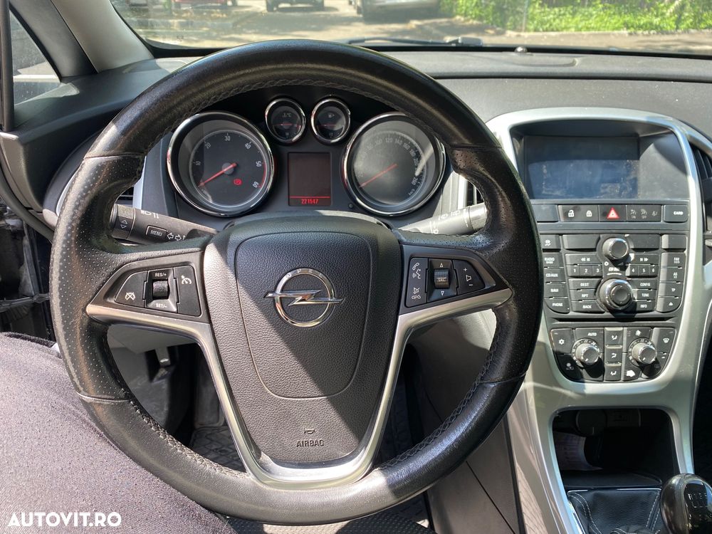 Opel Astra 2.0 CDTI Enjoy - 9