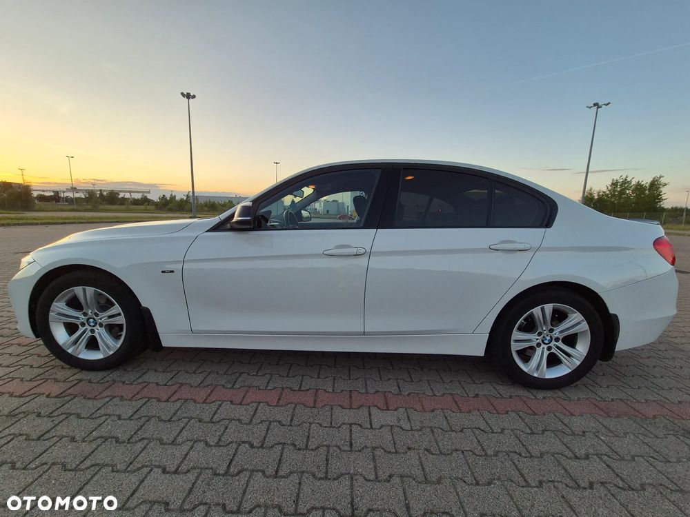 BMW Seria 3 - 10