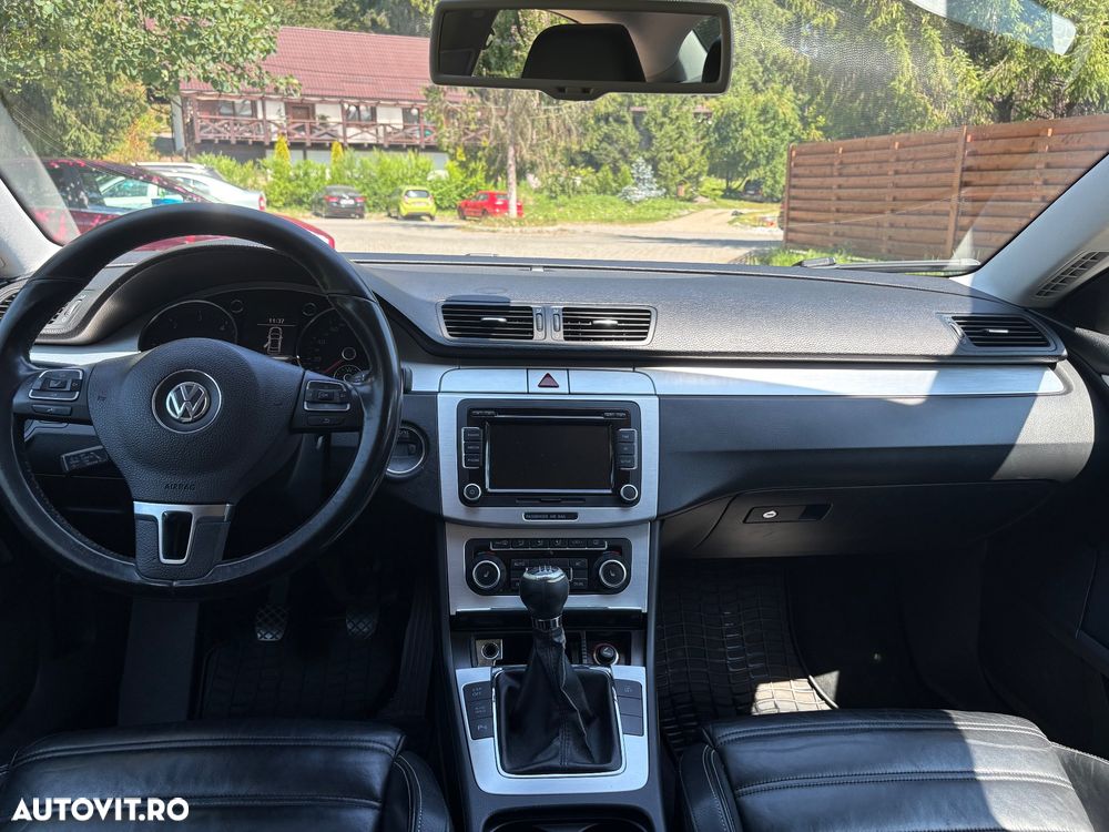 Volkswagen Passat CC - 8
