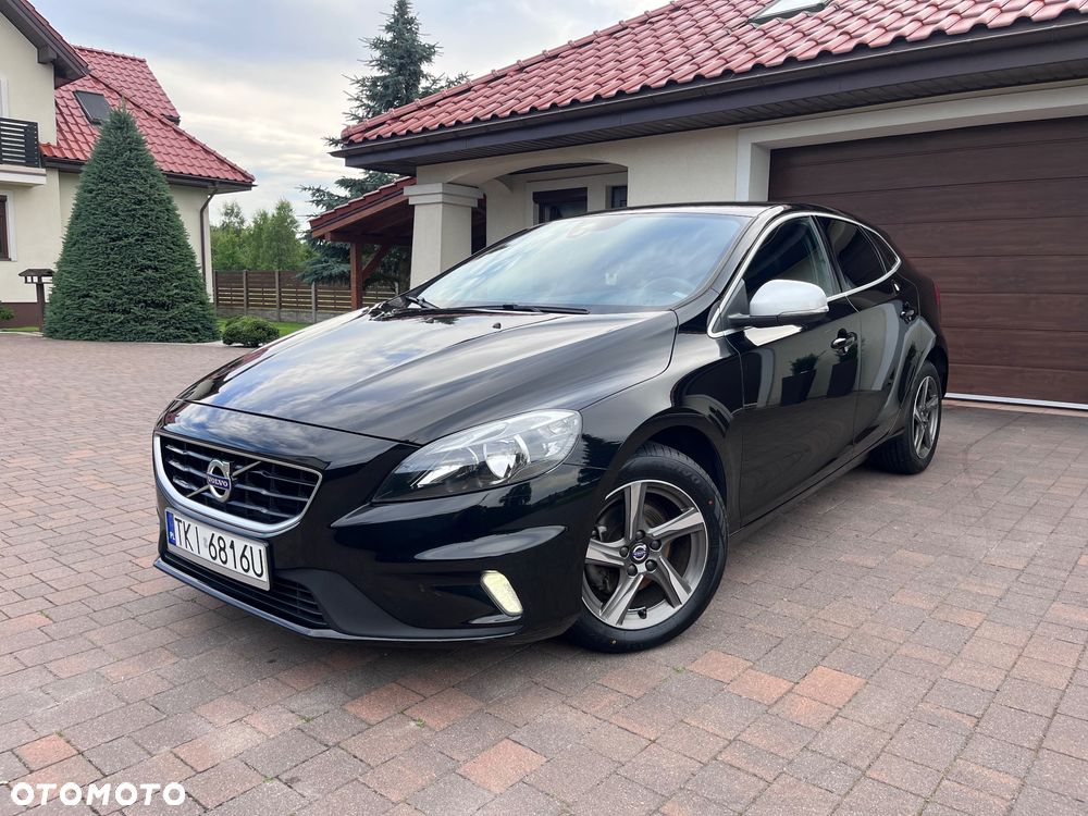 Volvo V40 D2 Drive-E R-Design Momentum - 1