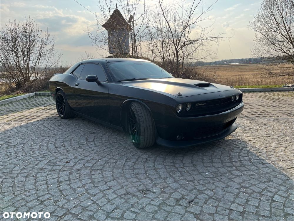 Dodge Challenger - 5