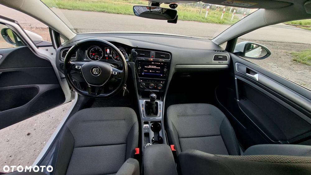 Volkswagen Golf 1.6 TDI BMT Comfortline - 7