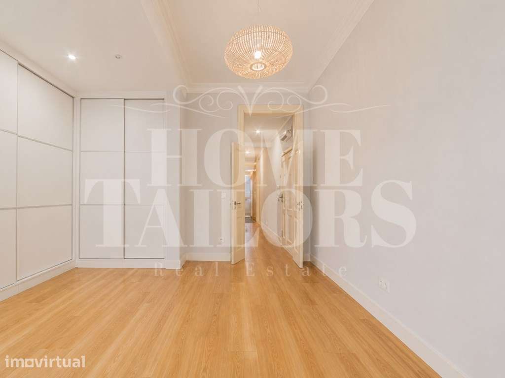Apartamento T3 nas Avenidas Novas - Grande imagem: 2/23