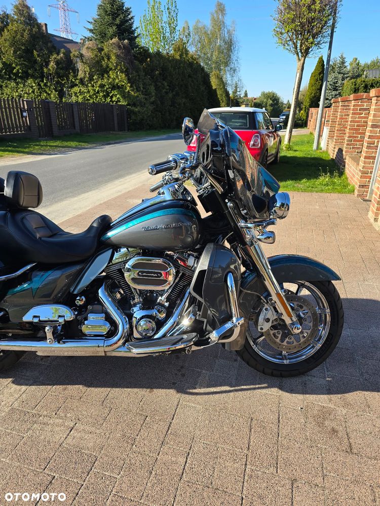 Harley-Davidson FLHTCU Ultra - 18