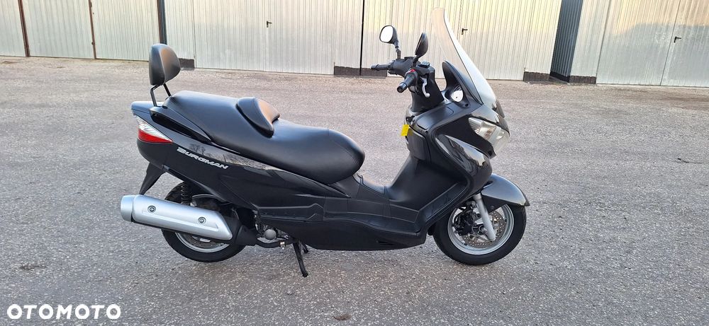 Suzuki Burgman - 13