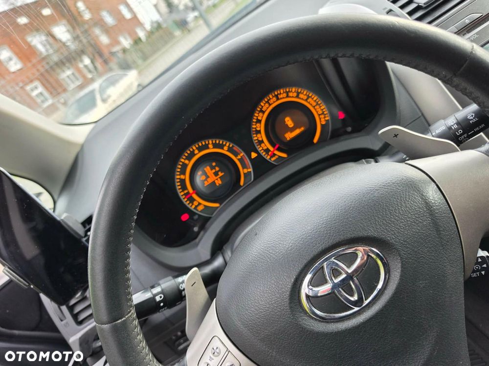 Toyota Auris - 23