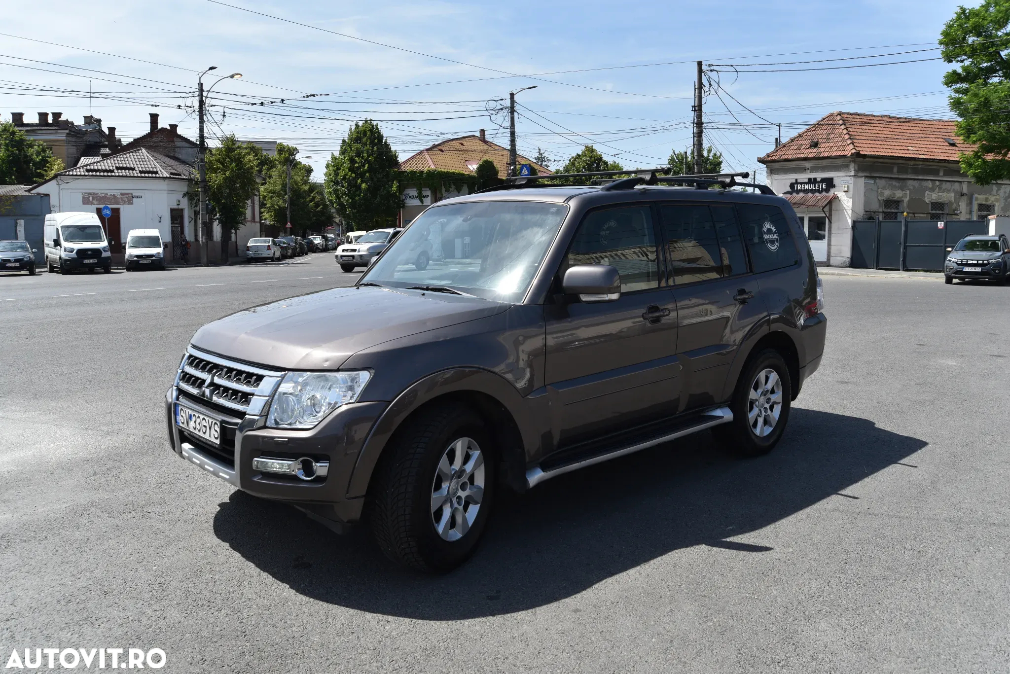 Mitsubishi Pajero - 8
