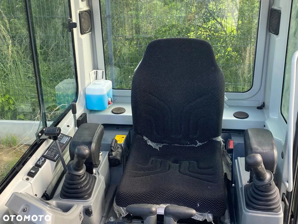 Takeuchi minikoparka Takeuchi TB216 2023 - 6