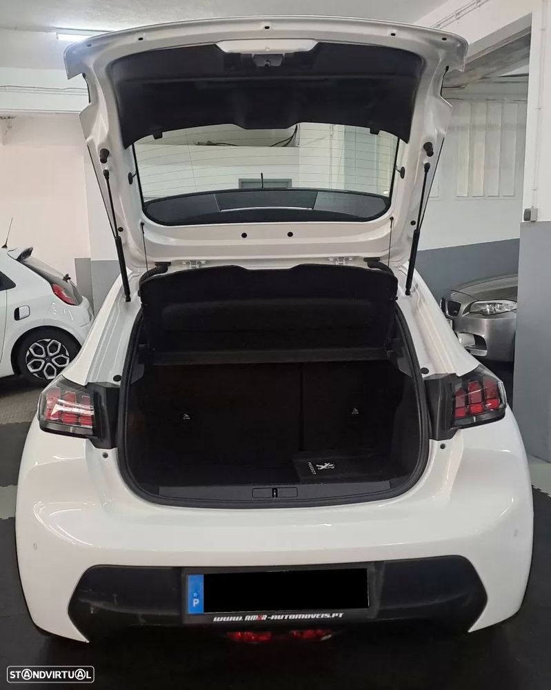 Peugeot e-208 Active - 17