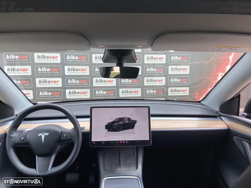 Tesla Model Y Long Range Dual Motor AWD - 20