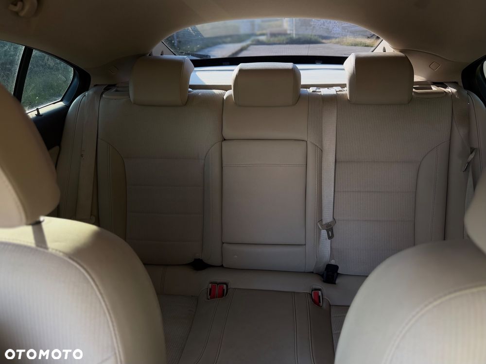 Opel Insignia - 12