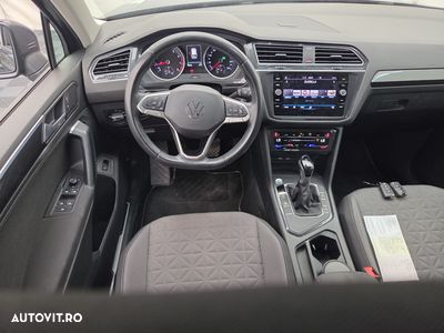Volkswagen Tiguan - 4