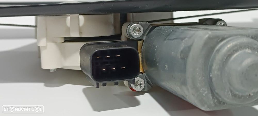 ELEVADOR TRASEIRO ESQUERDO LAND ROVER RANGE ROVER (LM) V8 TD VOGUE - 2