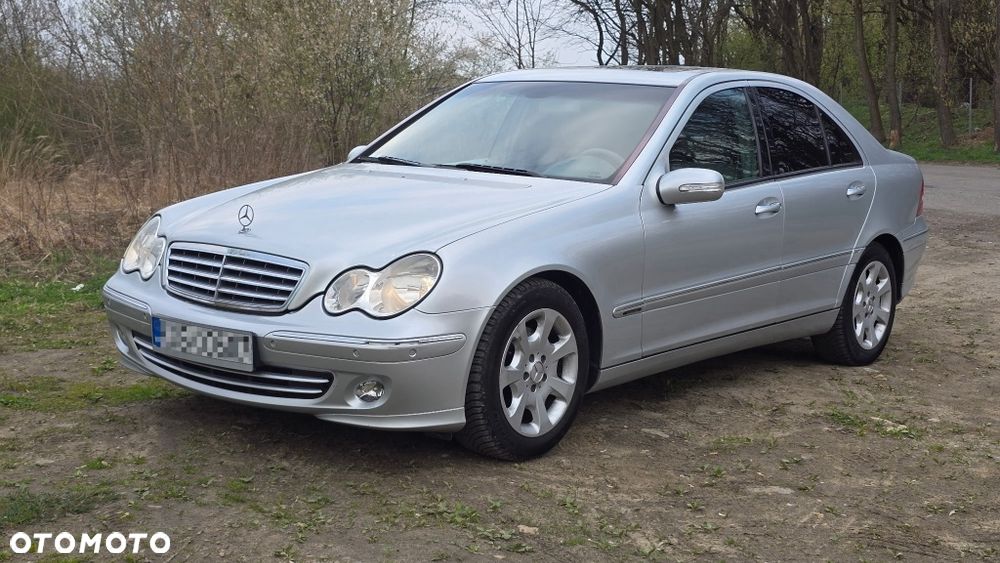 Mercedes-Benz 280 - 7