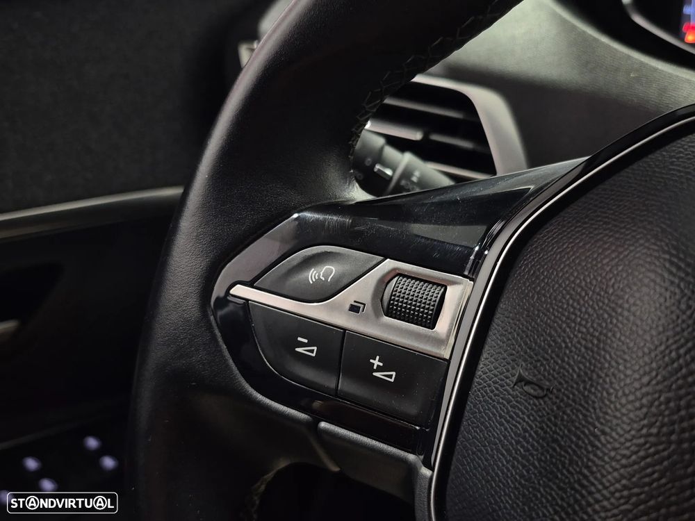 Peugeot 3008 1.6 BlueHDi Allure - 23