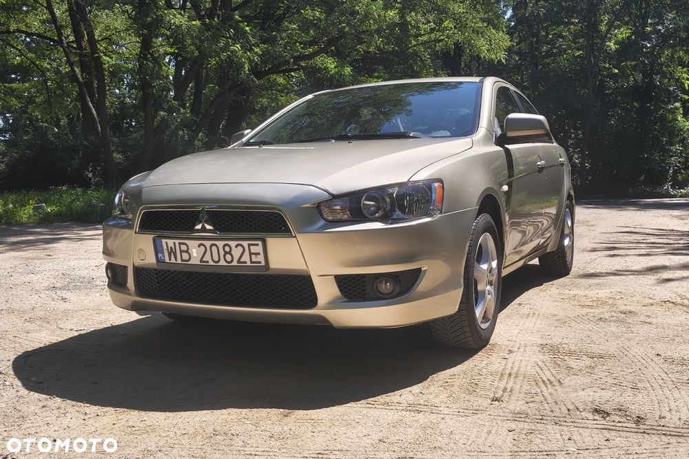 Mitsubishi Lancer 1.8 Invite - 1