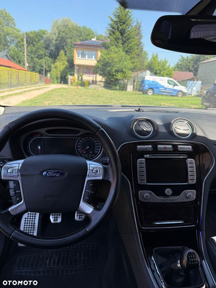 Ford Mondeo - 10