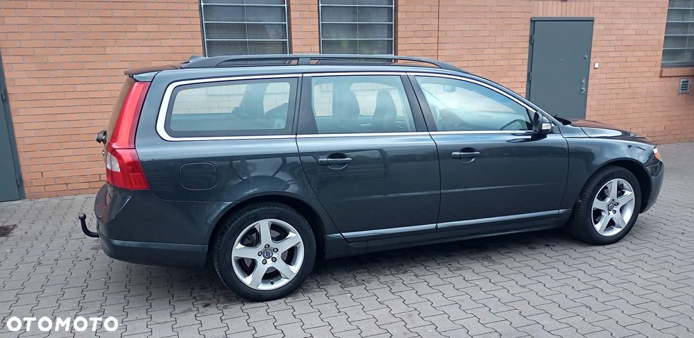 Volvo V70 2.0D Momentum - 9