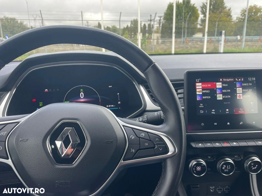 Renault Captur E-Tech PHEV 160 Equilibre - 6