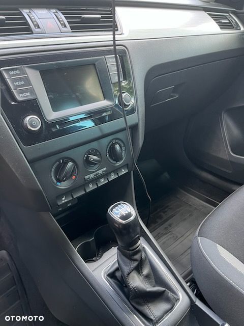 Skoda RAPID Spb 1.2 TSI Ambition - 6