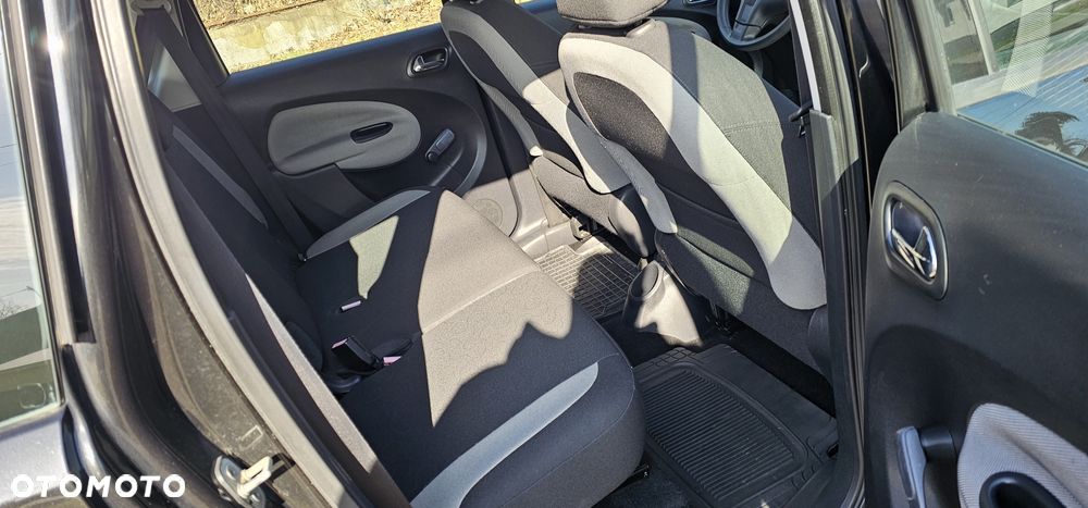 Citroën C3 Picasso 1.4i Attraction - 26