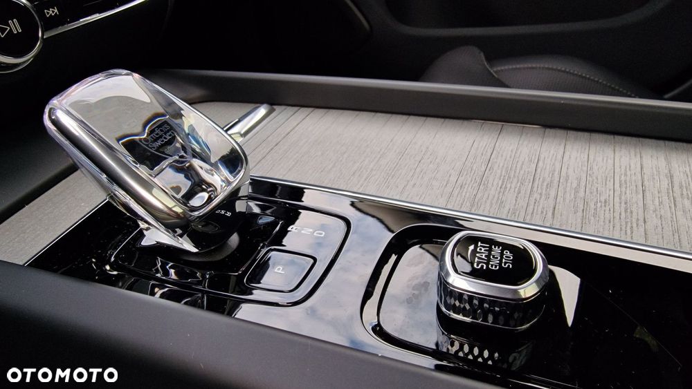 Volvo V60 Cross Country - 25