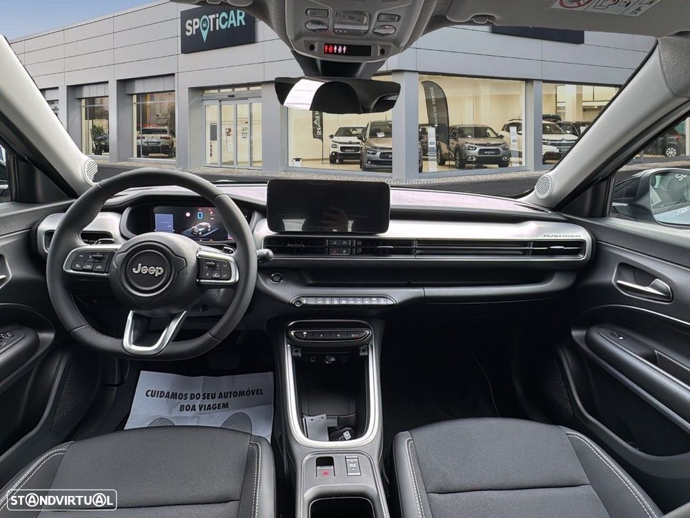 Jeep Avenger 1.2 e-Hybrid Altitude DCT - 8