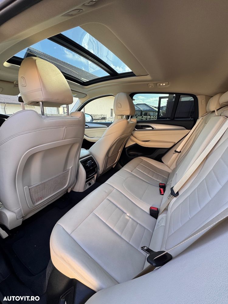 BMW X4 xDrive20i AT Advantage - 11