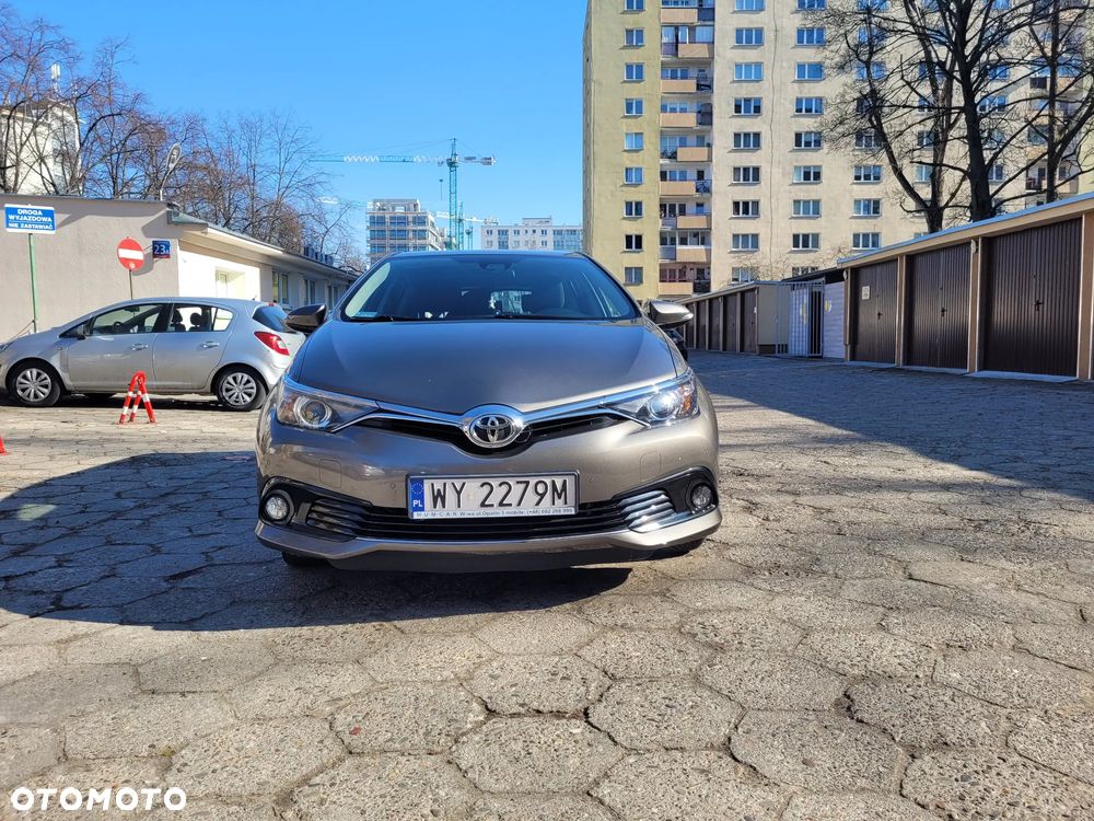 Toyota Auris 1.6 Premium - 7