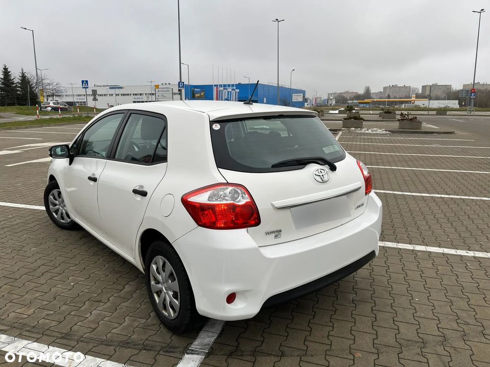 Toyota Auris 1.4 D-4D Terra EU5 - 7