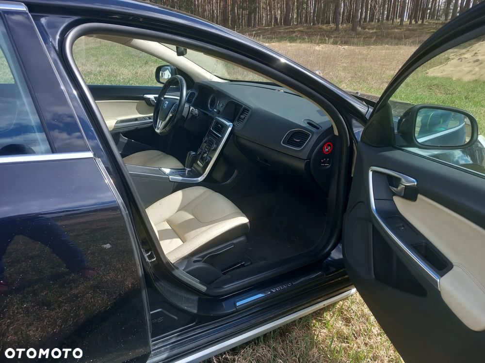 Volvo V60 D3 Geartronic Momentum - 5