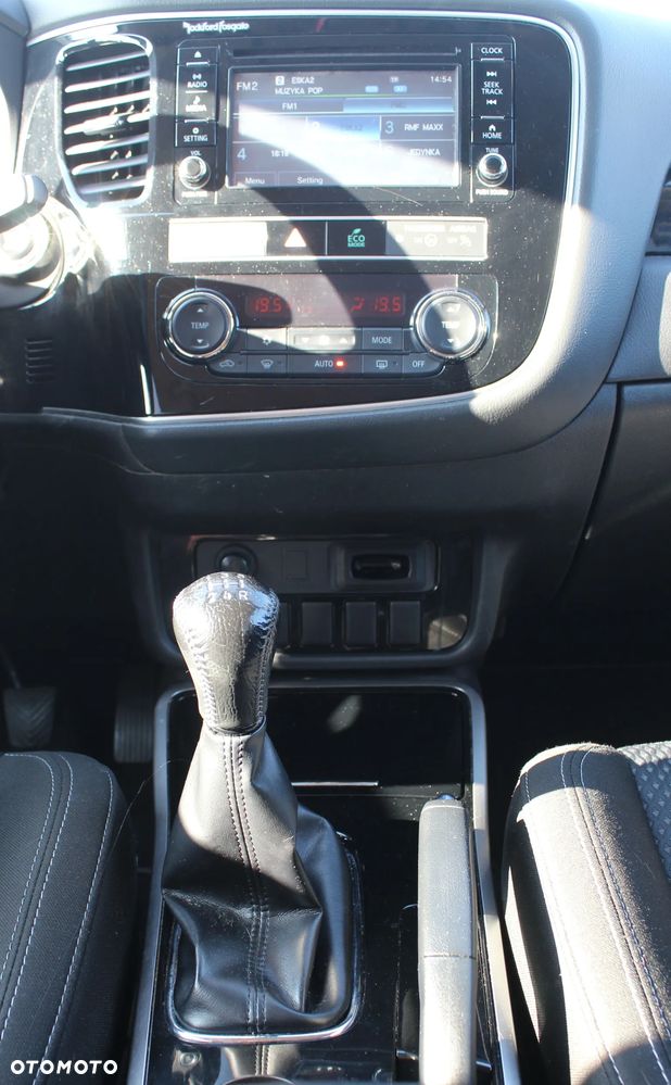 Mitsubishi Outlander 2.0 City Style 2WD - 30